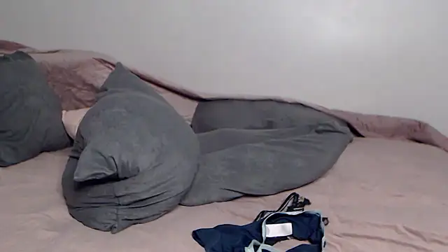 Cheresse online show from 02.20.25