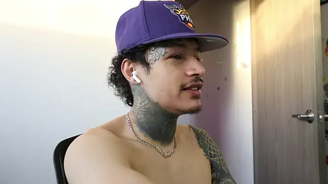 trieone online show from 09.23.25