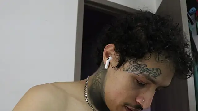 trieone online show from 10.22.25