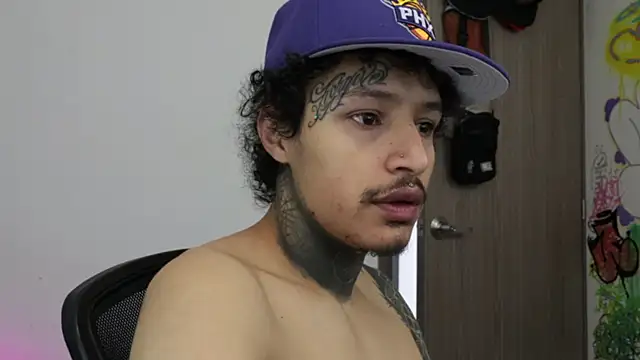 trieone online show from 02.08.26