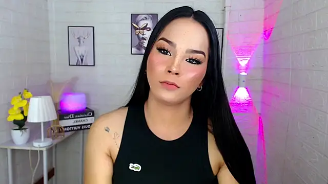 Snapshot of urnaughtydolly69 chatting on 09.15.25 urnaughtydolly69 online show from 09.15.25