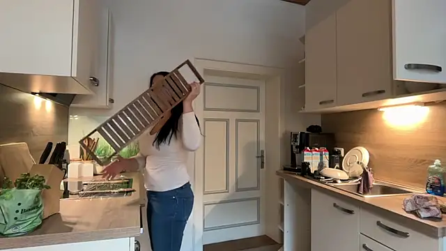 Viola Beck online show from 02.11.26