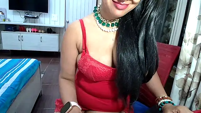 Snapshot of yourradhika chatting on 06.16.26 yourradhika online show from 06.16.26