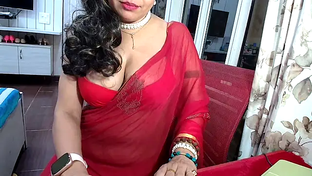 Snapshot of yourradhika chatting on 06.23.26 yourradhika online show from 06.23.26