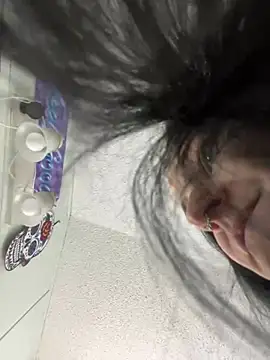 Snapshot of lolabunny9 chatting on 01.12.25 lolabunny9 online show from 01.12.25