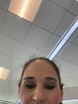 Snapshot of lolabunny9 chatting on 01.31.25 lolabunny9 online show from 01.31.25