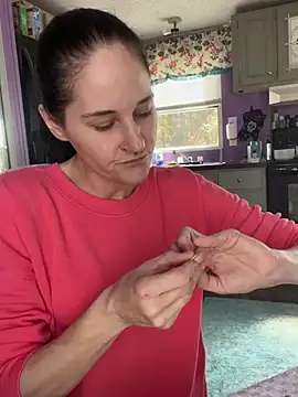 Snapshot of lolabunny9 chatting on 02.04.25 lolabunny9 online show from 02.04.25