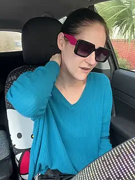 Snapshot of lolabunny9 chatting on 02.06.25 lolabunny9 online show from 02.06.25