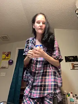 Snapshot of lolabunny9 chatting on 02.10.25 lolabunny9 online show from 02.10.25