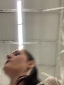 Snapshot of lolabunny9 chatting on 02.11.25 lolabunny9 online show from 02.11.25