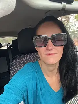 Snapshot of lolabunny9 chatting on 02.13.25 lolabunny9 online show from 02.13.25