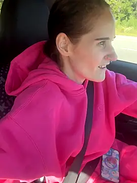 Snapshot of lolabunny9 chatting on 10.15.25 lolabunny9 online show from 10.15.25