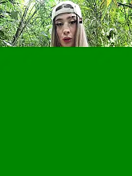 Snapshot of bunny_bicht chatting on 05.26.26 bunny bicht online show from 05.26.26