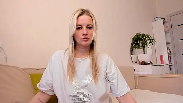 Snapshot of HILT_ON chatting on 02.24.26 HILT ON online show from 02.24.26