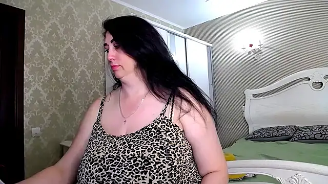 Snapshot of Evelyn_Shy chatting on 05.29.26 Evelyn Shy online show from 05.29.26