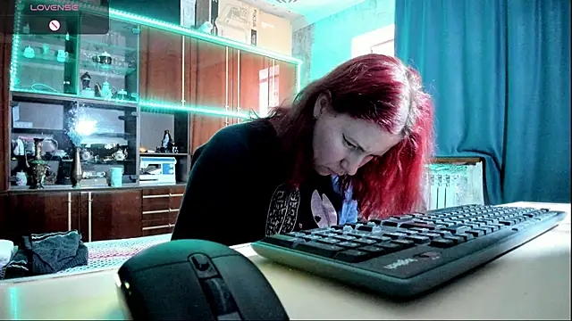 Snapshot of pa1e_pr1ncess chatting on 02.08.25 pa1e pr1ncess online show from 02.08.25