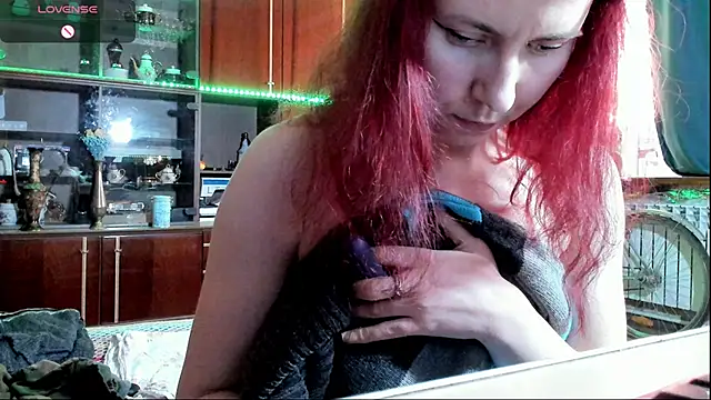 Snapshot of pa1e_pr1ncess chatting on 02.10.25 pa1e pr1ncess online show from 02.10.25