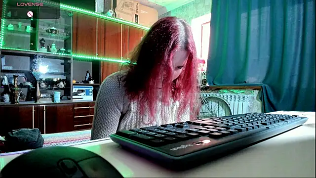 Snapshot of pa1e_pr1ncess chatting on 02.13.25 pa1e pr1ncess online show from 02.13.25