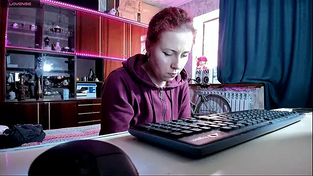 Snapshot of pa1e_pr1ncess chatting on 02.21.25 pa1e pr1ncess online show from 02.21.25