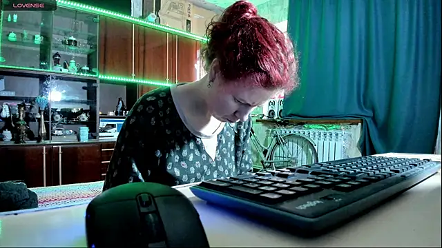 Snapshot of pa1e_pr1ncess chatting on 03.04.25 pa1e pr1ncess online show from 03.04.25