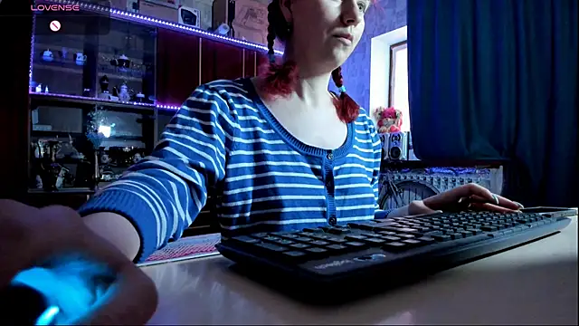 Snapshot of pa1e_pr1ncess chatting on 03.09.25 pa1e pr1ncess online show from 03.09.25