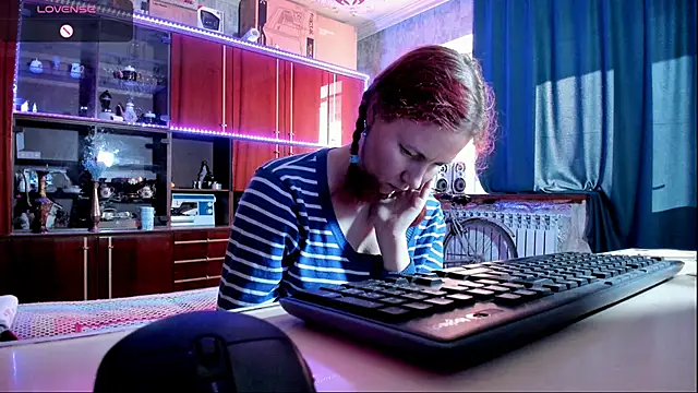 Snapshot of pa1e_pr1ncess chatting on 03.09.25 pa1e pr1ncess online show from 03.09.25