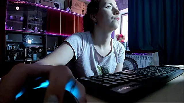 Snapshot of pa1e_pr1ncess chatting on 03.10.25 pa1e pr1ncess online show from 03.10.25