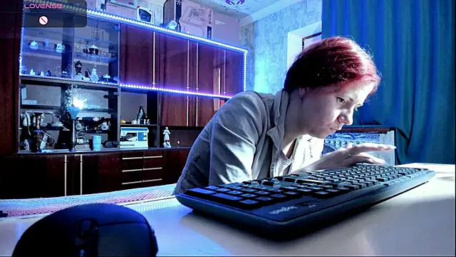 Snapshot of pa1e_pr1ncess chatting on 03.18.25 pa1e pr1ncess online show from 03.18.25