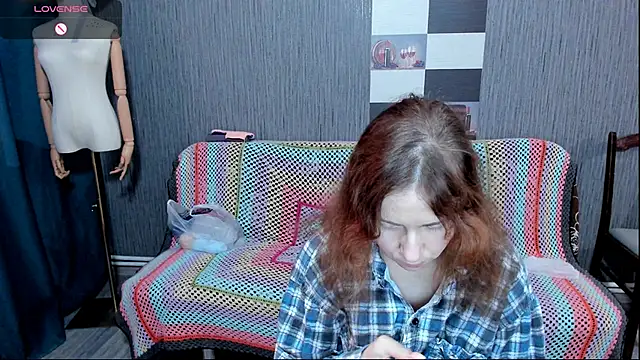 Snapshot of pa1e_pr1ncess chatting on 10.04.25 pa1e pr1ncess online show from 10.04.25