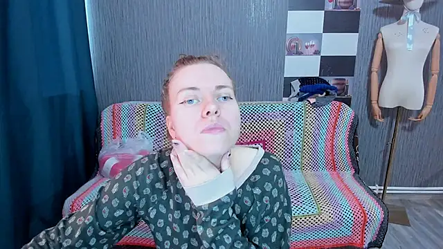 Snapshot of pa1e_pr1ncess chatting on 11.02.25 pa1e pr1ncess online show from 11.02.25