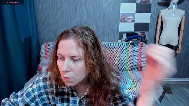 Snapshot of pa1e_pr1ncess chatting on 11.04.25 pa1e pr1ncess online show from 11.04.25