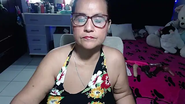 Snapshot of pervert_mommy_ chatting on 07.19.26 pervert mommy online show from 07.19.26