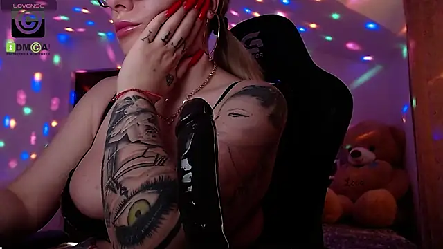 SonyaDevon online show from 02.27.25