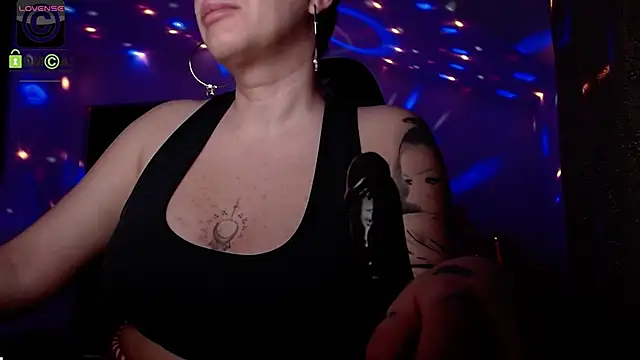 SonyaDevon online show from 04.02.26