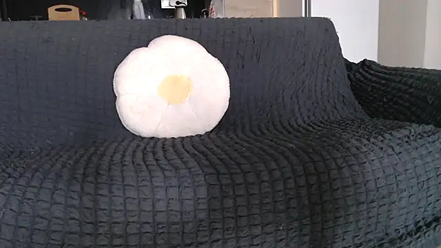 Snapshot of AfroditSerra chatting on 09.28.25 AfroditSerra online show from 09.28.25