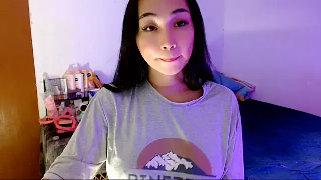 SweetLilly 18 online show from 10.12.25