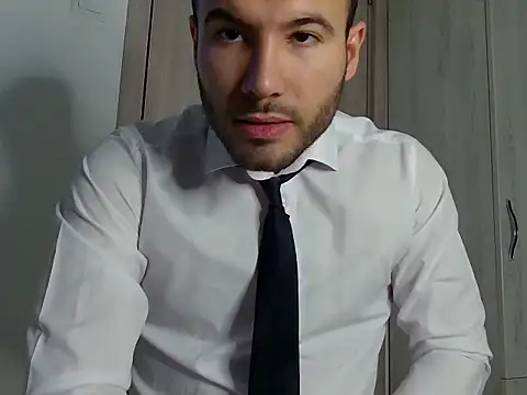 Justynn1 online show from 01.17.25