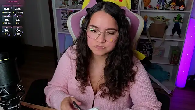 Snapshot of Sweet_sully__ chatting on 11.06.25 Sweet sully online show from 11.06.25