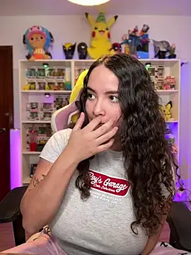 Sweet sully   online show from 03.20.26