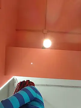 Frost foxy online show from 11.19.25