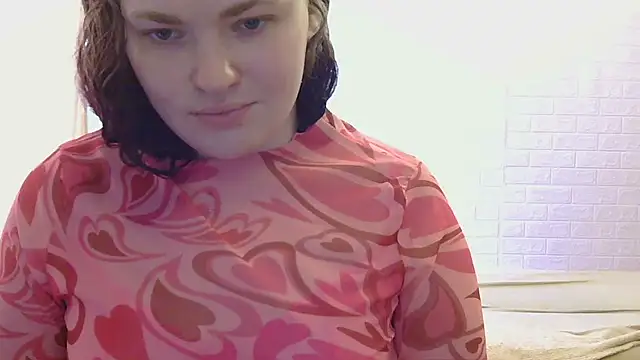 Snapshot of AliceForLoveOh chatting on 05.30.26 AliceForLoveOh online show from 05.30.26
