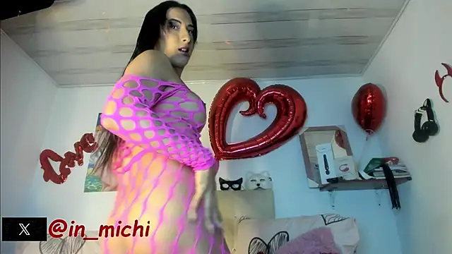 Snapshot of dangerous_bitch chatting on 10.01.25 dangerous bitch online show from 10.01.25