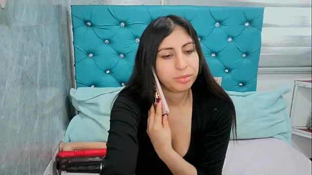 MAARYMOON online show from 03.05.25