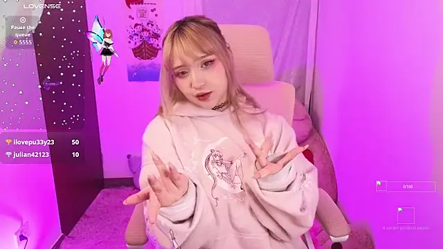 KuroChan420 online show from 09.30.25