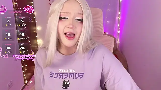 KuroChan420 online show from 11.27.25