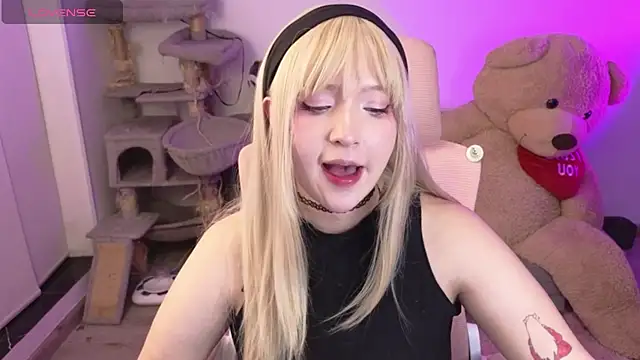 KuroChan420 online show from 02.01.26