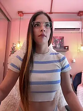 Zoe Bae online show from 12.12.24