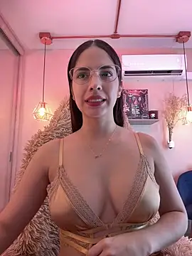 Zoe Bae online show from 01.17.25