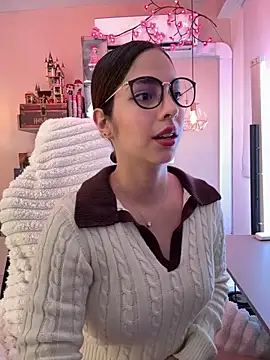 Snapshot of Zoe_Bae chatting on 02.06.26 Zoe Bae online show from 02.06.26