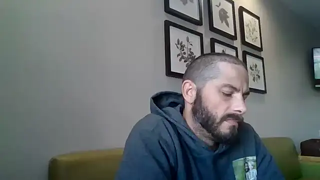 Sitonmyface2020xh online show from 02.17.25
